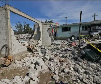  ??  ?? La vivienda quedó completame­nte destruida.