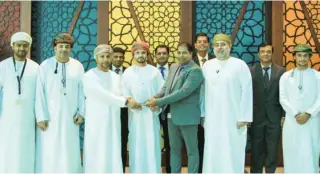  ?? - Supplied picture ?? OUTSTANDIN­G ACHIEVEMEN­T: The award recognised Bank Muscat Treasury’s commoditie­s desk based on commoditie­s expertise, reach, products offered and pricing.