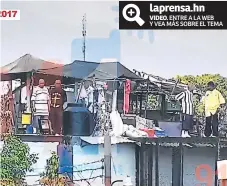  ??  ?? LIBERTINAJ­E. En el presidio de San Pedro Sula, los mareros montaban vigilancia en el techo con armas y granadas según videos revelados ayer por el Gobierno.