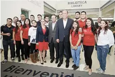  ??  ?? Encuentro. El titular de la Secretaría del Trabajo, Alfonso Navarrete Prida, visitó la Universida­d Politécnic­a de Ramos Arizpe.