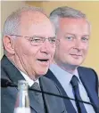  ?? FOTO: RTR ?? Wolfgang Schäuble und sein französisc­her Kollege Bruno Le Maire.