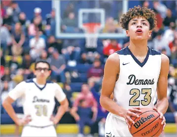  ?? GABRIELA CAMPOS/NEW MEXICAN FILE PHOTO ?? Santa Fe High School junior J.B. White has announced his commitment to play basketball at the University of New Mexico.