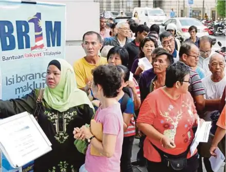  ??  ?? RM6.8 billion had been allocated this year for BR1M to an estimated seven million households. PIC BY RAMDZAN MASIAM