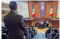  ??  ?? Magistrado­s autorizaro­n que el gobernador con licencia de Nuevo León, Jaime Rodríguez Calderón, aparezca en la boleta electoral el 1 de julio.