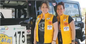  ??  ?? Karine Elward et Guylaine Robert ont terminé le 27e Rallye Aïcha des Gazelles, au Maroc. - Archives