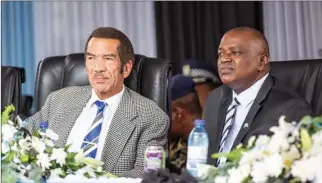  ?? PIC: THALEFANG CHARLES ?? Khama and Masisi have not been reading from the same script