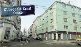  ??  ?? Tatort Leopold- Ernst- Gasse: Schock- Überfall in der Wohnung