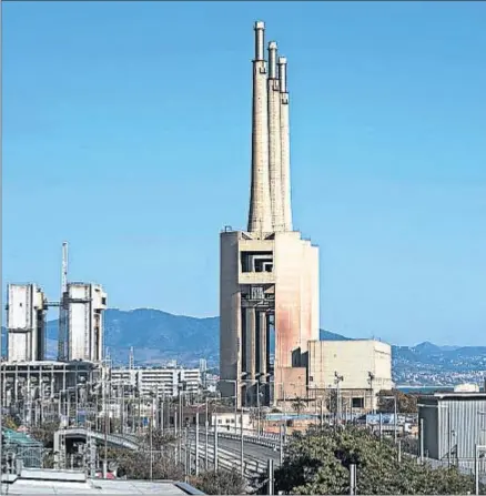  ?? ROSER VILALLONGA ?? Ni las tres chimeneas de más de 200 metros de altura ni la sala de turbinas serán derribadas