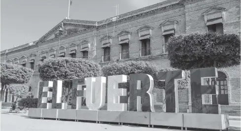  ?? FOTO: EL DEBATE ?? El regidor sigue pidiendo que se aumente el sueldo a los que menos ganan en el Ayuntamien­to.