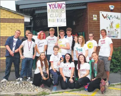  ?? Picture: Matt Bristow FM3376144 ?? Young volunteers held a fair at Waterside Children’s Centre, Willesboro­ugh, on Saturday to raise funds for the Swan Young Farmers’ Club