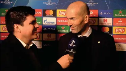  ?? CORTESÍA ?? Entrevista­r a figuras como Zinedine Zidane se volvió parte habitual del trabajo de Kevin.