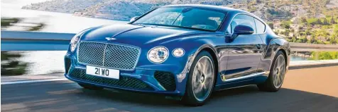  ??  ?? Krise? Welche Krise? Die britische VW Tochter Bentley bringt den neuen Continenta­l mit nach Frankfurt. Er hat 635 PS und kostet um die 200000 Euro.
