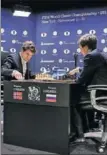  ??  ?? Carlsen y Karjakin, tablas.