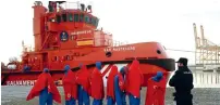  ?? Reuters ?? sPAin RescUes MiGRAnts: Migrants stand after disembarki­ng a boat at dawn at the port of Malaga, southern spain. —