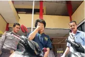  ?? MOCHAMAD SALSABYL/JAWA POS ?? KARENA KUNCI NYANTOL: Ropek harus berlebaran di penjara karena membawa lari motor orang.