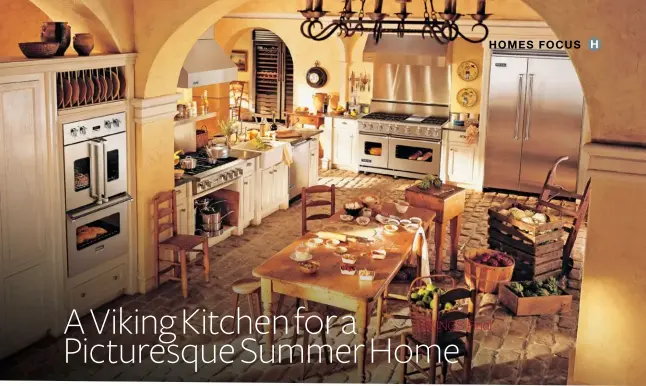  ?? ?? THIS PAGE
A perfect kitchen for a vacation house or summer
home