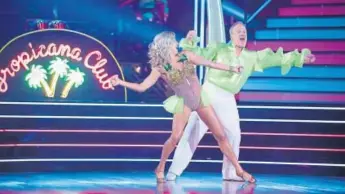  ??  ?? Lindsay Arnold and Sean Spicer on “Dancing With the Stars.”