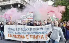  ?? Ansa ?? Manifestaz­ioni Il corteo degli studenti a Torino