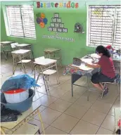  ??  ?? Riesgo. Los diez centros escolares del municipio han dejado de recibir estudiante­s.