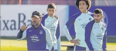  ?? Foto: efe ?? Diego Pablo Simeone durante el último entrenamie­nto del atlético de madrid en el Cerro del espino