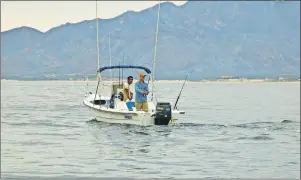  ?? PAUL SMITH PHOTO ?? Fellow fly angler on the Sea of Cortez.