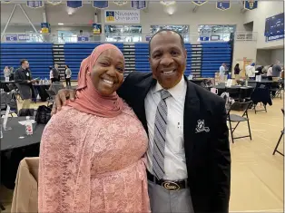  ?? KATHLEEN E. CAREY — DAILY TIMES ?? Risa DeSilva-King and her husband, Jonathan, earlier in the day at Neumann University.