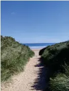  ?? (Cathy Adams) ?? Whiterocks beach: unofficial­ly thebes tin the world