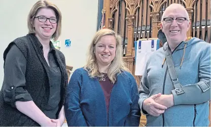  ??  ?? From left: Amanda Logan, of the St Andrew’s Church mental health working group, Gayle Gabe, community fundraiser for SAMH, and the Rev Martin Fair.