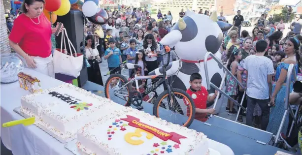  ?? ARMANDO TALAVERA ?? > Más de mil 30 niños se sumaron al festejo del tercer aniversari­o de Trapiche Museo Interactiv­o.