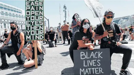  ?? /FOTOS EFE ?? Las protestas contra la brutalidad policial por la muerte de George Floyd encendiero­n todo el país.