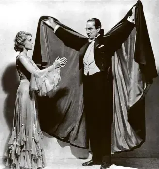  ?? Divulgação ?? Ao lado de Helen Chandler, Bela Lugosi interpreta Drácula em longa de 1931