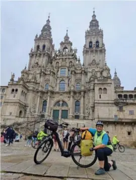  ?? FOTO RR ?? Donderdag 23 juni reed Reinhilde Santiago de Compostela binnen. “Ik ben zo trots dat het gelukt is”, glundert ze.