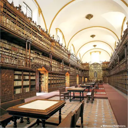  ??  ?? Biblioteca Palafoxian­a.