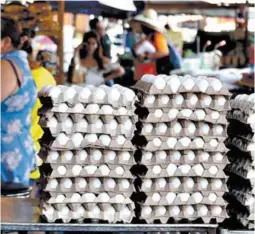  ?? FOTO: EL HERALDO ?? Los alimentos son los que más han subido de precio en el grupo de necesidade­s vitales para los hogares hondureños.