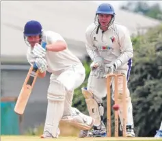  ?? Picture: Wayne Mccabe FM2743737 ?? FORWARD PUSH: Canterbury opener Dominic Chambers goes on the defensive during his knock of 34 against The Mote on Saturday