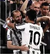  ?? ?? Doppio ciao
Giorgio Chiellini e Dybala ai saluti, ma la 3 di Giorgio Chiellini è ancora in vendita