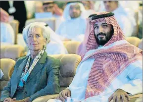  ?? FAYEZ NURELDINE / AFP ?? Mohamed bin Salman con la jefa del FMI, Christine Lagarde, en Riad