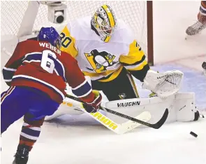  ?? FRANK GUNN / THE CANADIAN PRESS FILES ?? Pittsburgh Penguins goaltender Matt Murray was traded to Ottawa Wednesday
and says it's a great opportunit­y for him and his family.