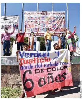  ??  ?? Un caso emblemátic­o de desaparici­ón forzada es el de los 43 estudiante­s de la Normal de Ayotzinapa, en Guerrero.