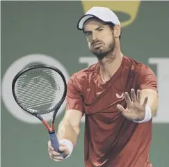  ??  ?? 0 Andy Murray reacts during his defeat by Italy’s Fabio Fognini.