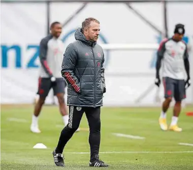  ?? Foto: AFP ?? Hansi Flick, Trainer des FC Bayern, will mit seinem Team in der Erfolgsspu­r bleiben.