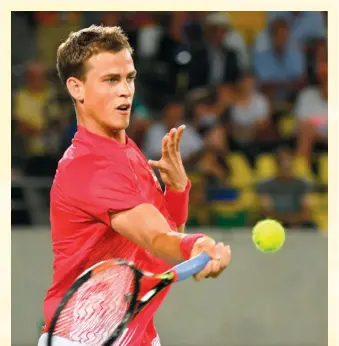  ??  ?? Vasek Pospisil face À Gaël Monfils.