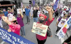  ?? —MARIANNE BERMUDEZ ?? WOMEN’S DAY PROTEST Protesters call on the government to stop attacks on activists during a rally staged in Manila on Monday as part of the celebratio­n of Internatio­nal Women’s Day.