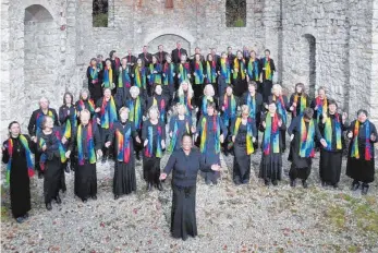  ?? FOTO: PRIVAT ?? Der Gospelchor, Voices, Hearts &amp; Souls aus Balingen treten in der St. Gallus-Kirche Tuttlingen auf.