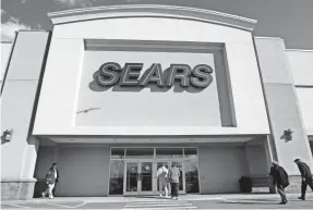  ??  ?? A key factor in Sears’ slowing sales has been its fraying stores.