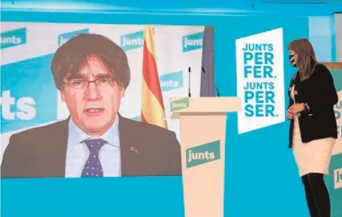  ?? EP ?? Puigdemont interviene desde Bélgica en la comparecen­cia de Laura Borràs para valorar el resultado electoral