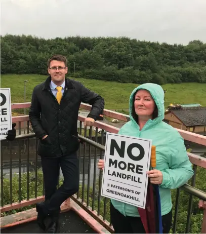  ??  ?? Mount Vernon community councillor­s Frank O’Donnell and Lesley Pollock with David Linden MP near Greenoakhi­ll, main picture, are against the plans to increase the landfill size, while far left, John Mason MSP, and lleft, Councillor Thomas Kerr have both raised concerns