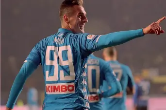 ??  ?? Arkadiusz Milik, 24 anni, è alla terza stagione nel Napoli: già 8 gol in questo campionato