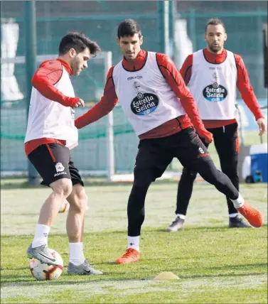  ??  ?? ACELERA. Vicente Gómez sigue poniéndose a punto y espera llegar a tiempo al duelo con el Málaga.