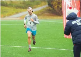  ??  ?? KJAPP: Det var ingen som matchet Tobias Dahl Fenre under lørdagens 10,2 kilometer lange terrengløp på Gulset.